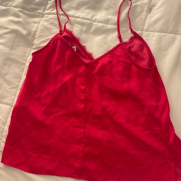 Pink top - Picture 3 of 3